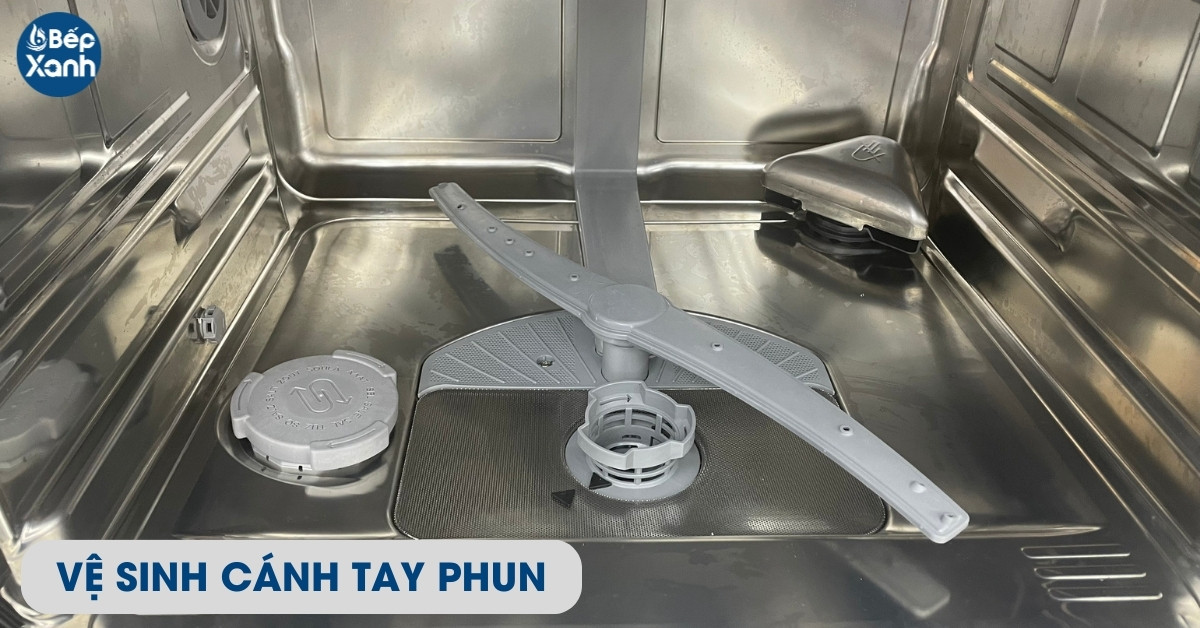 Vệ sinh cánh tay phun máy rửa bát Bosch